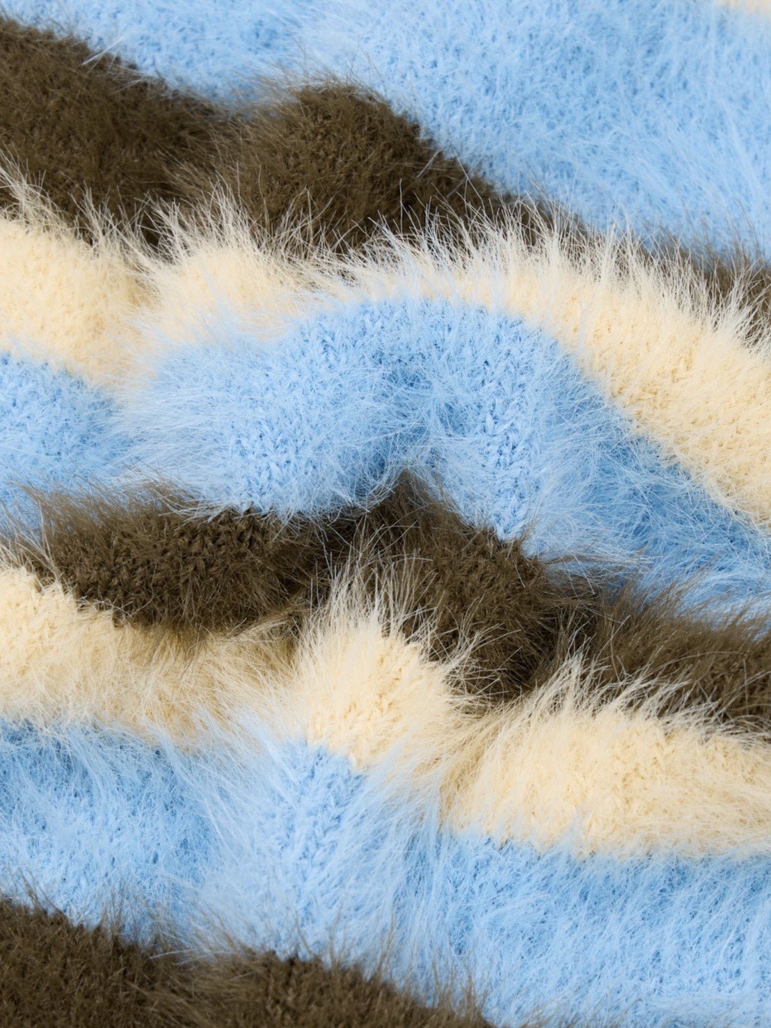 【IUGAMAKARAS】Striped Hairy Bold Muffler