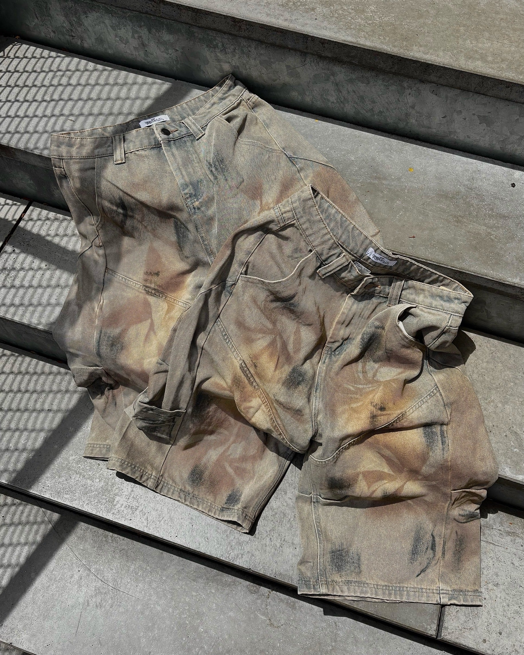 国際配送【Never mind the XU】vintage wash buggy half pants