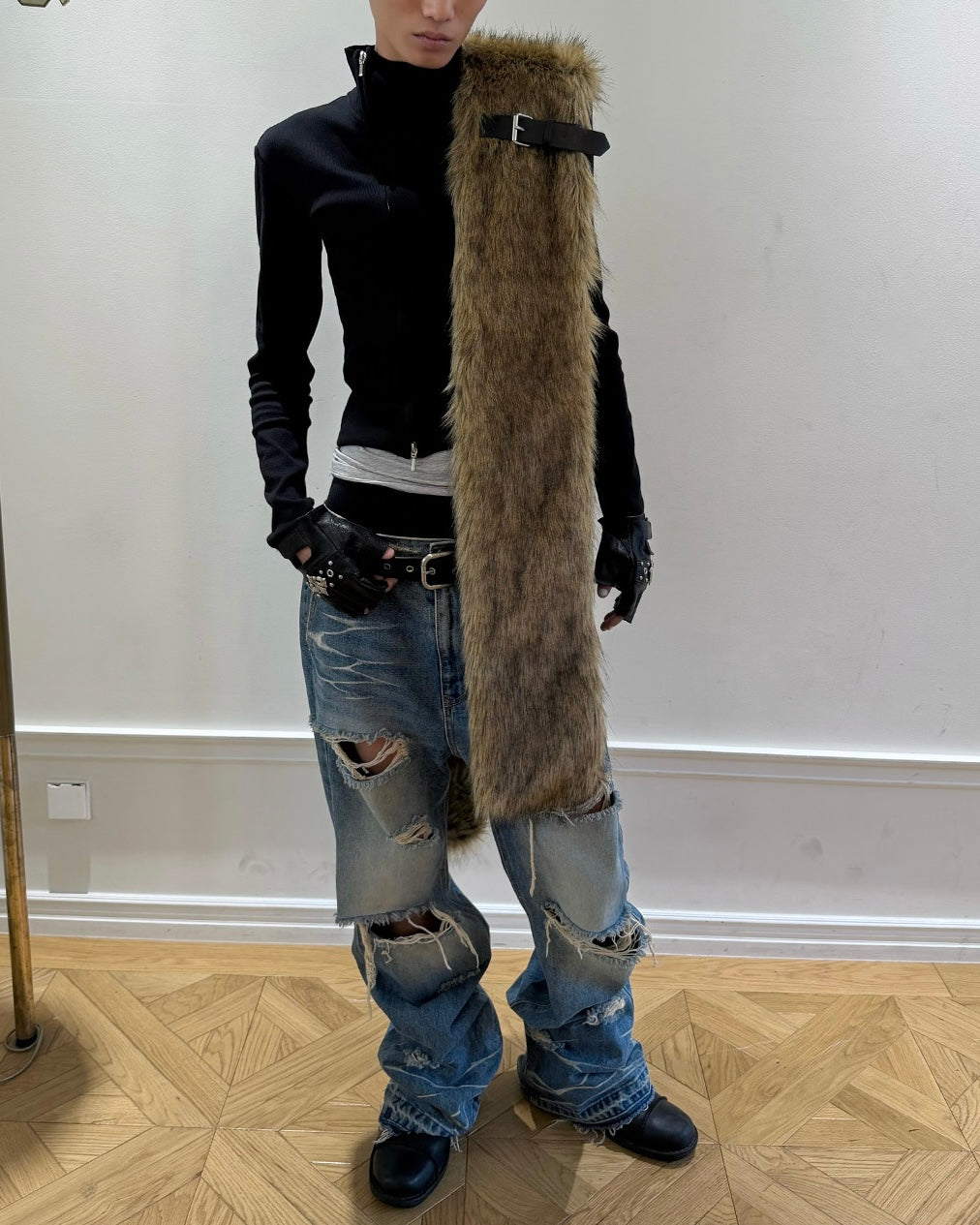 【LECYTO】Buckle Hairy Fur Muffler
