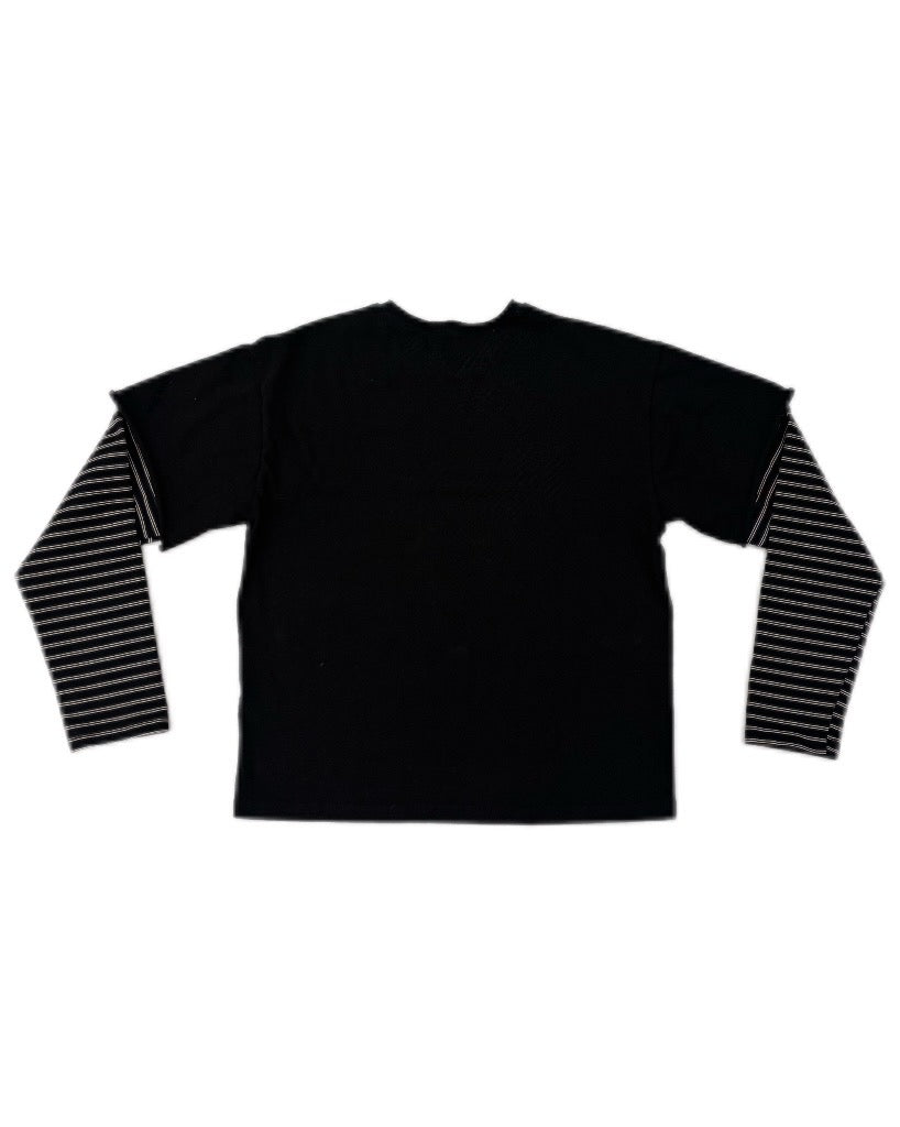 受注制【Never mind the XU】LAYERED STRIPE SLEEVE GRAPHIC TEE (2color)