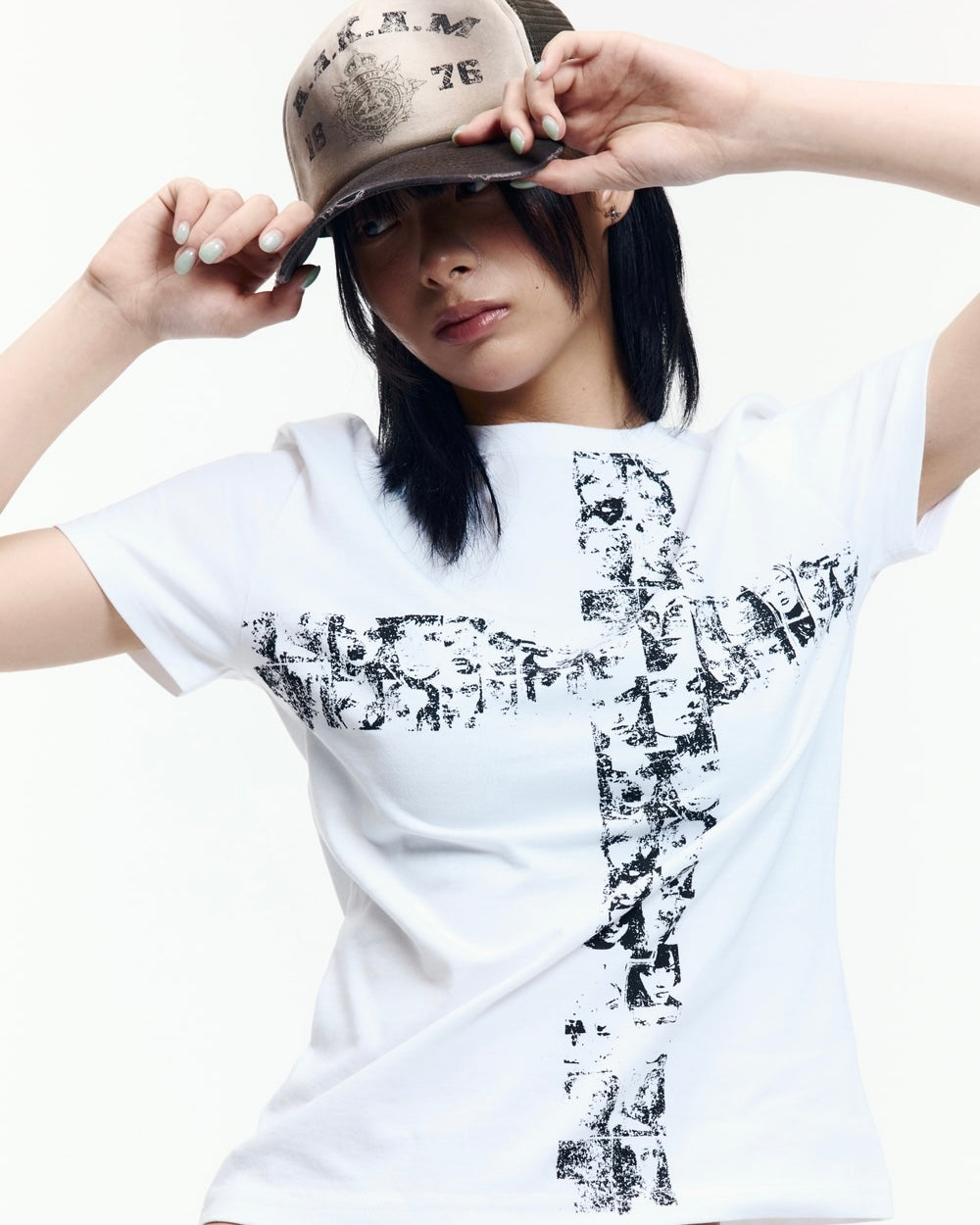 【AAKAM】Dirty Washed Trucker Cap