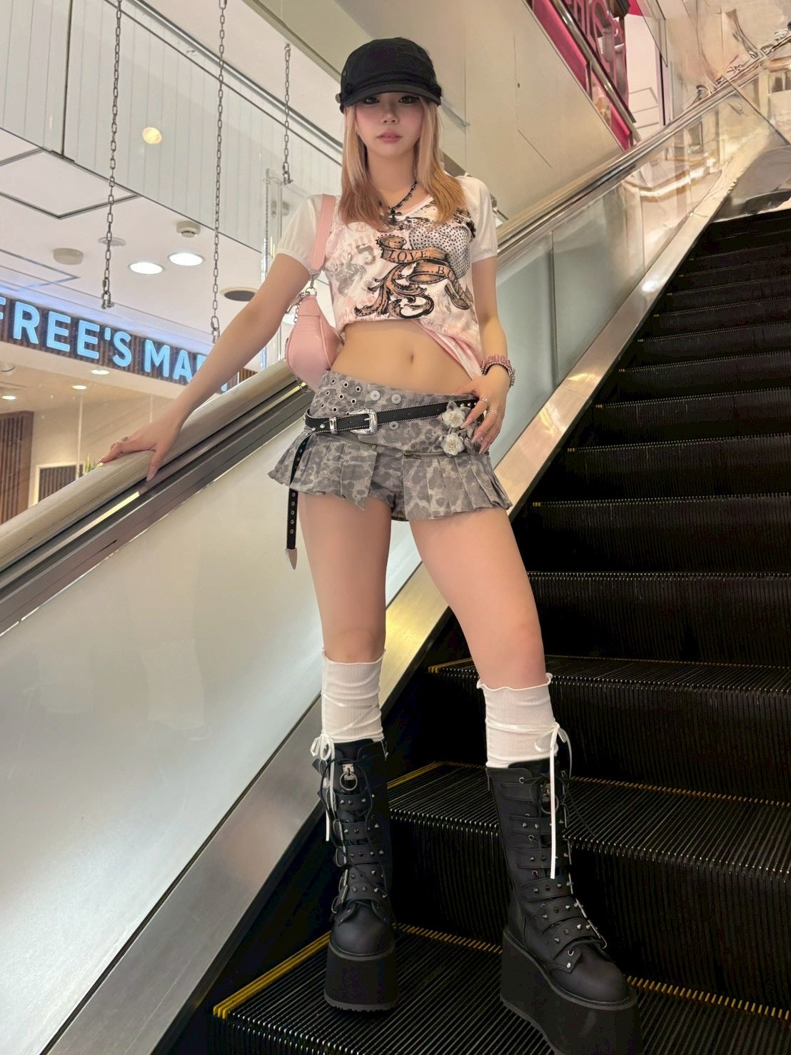 7/11 20:00発売　国際配送【BABY09】leopard pleated belt shorts