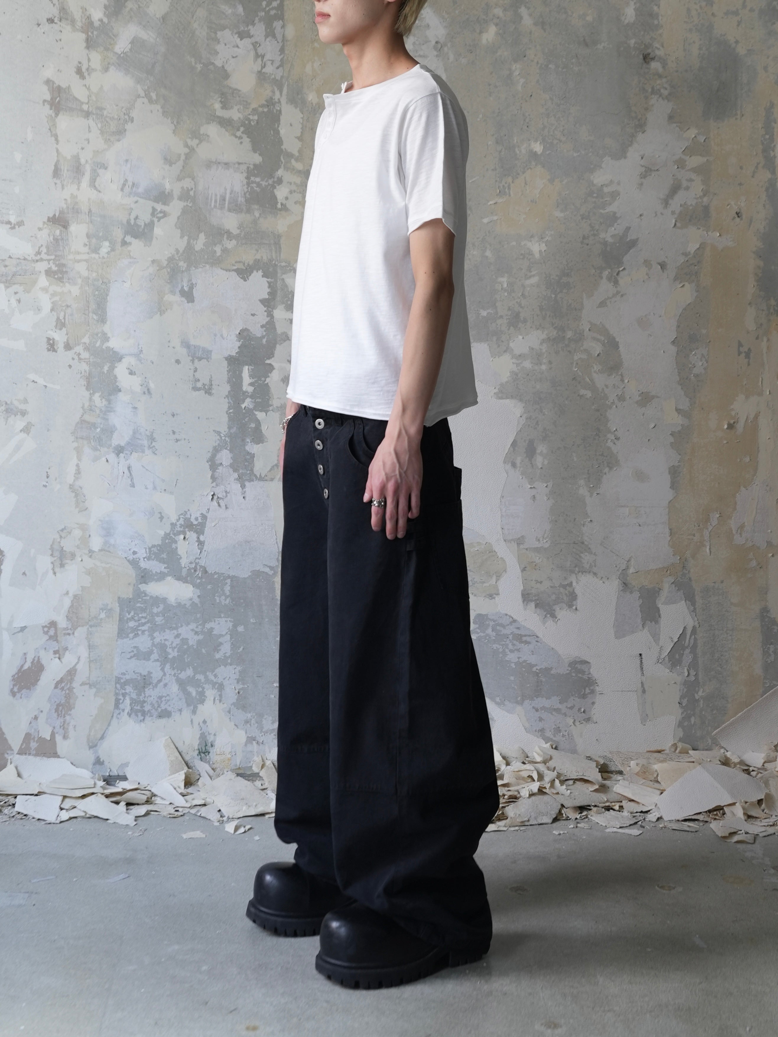7月下旬発売予定【Lee fi Ne】Offset Henley Tee