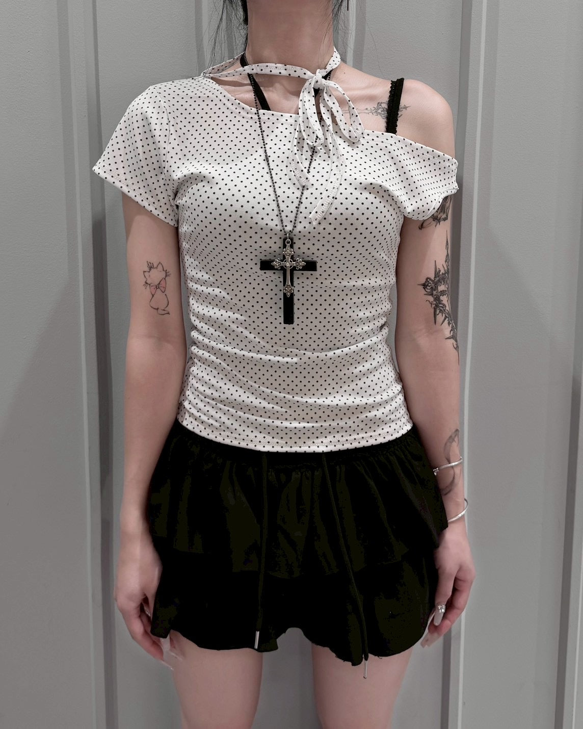 【nmtc+】Dot Ribbon Neck Tee (3color)