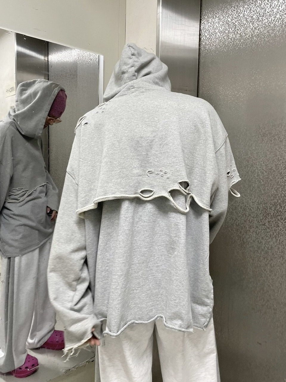 受注制【Never mind the XU】layered damage hoodie (2color)