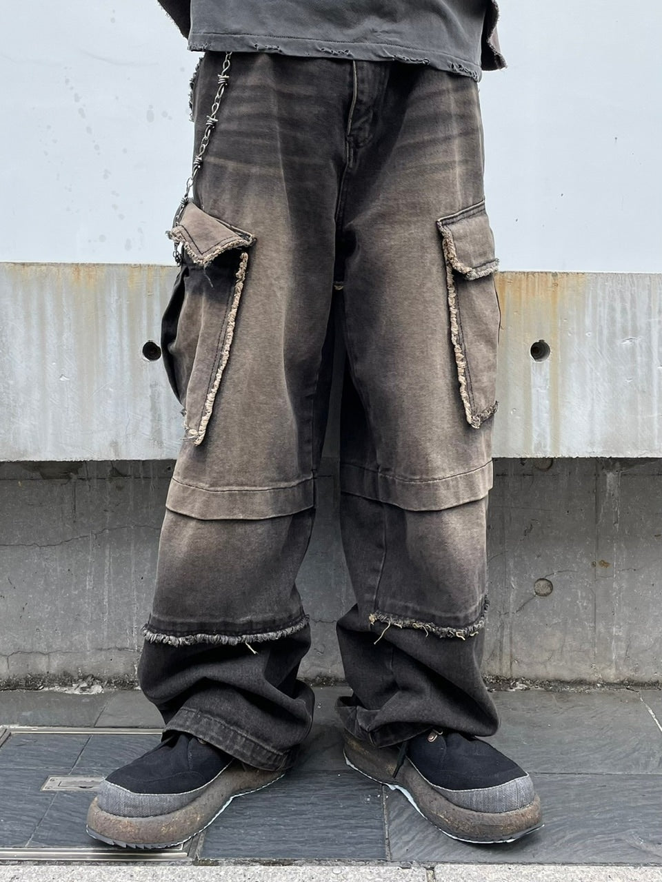 受注制【Never mind the XU】grunge denim cargo pants (2color) / 【ネバーマインドザエックスユー】グランジカーゴデニムパンツ
