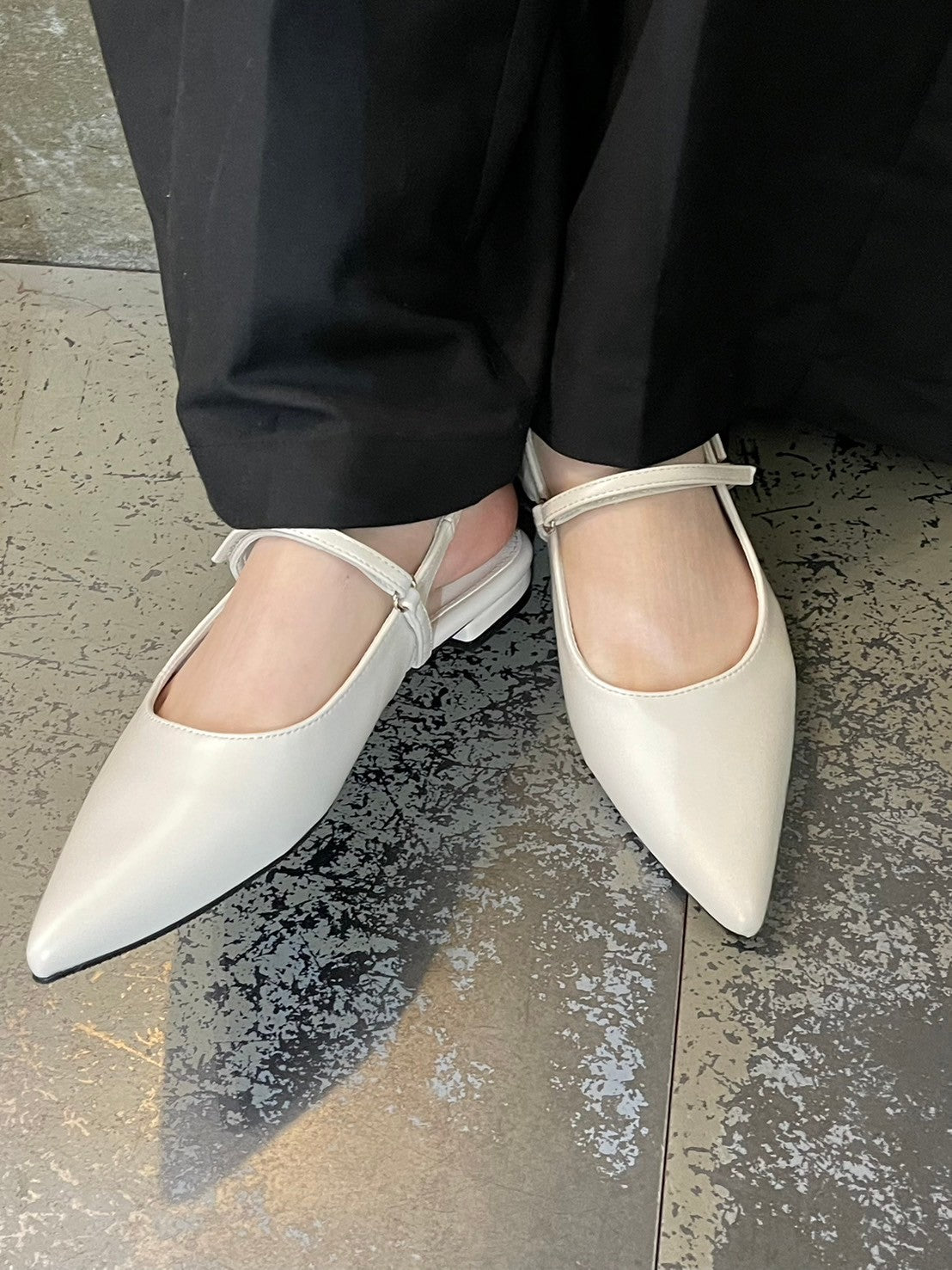 受注制【Chikashitsu + LADIES】pointed toe pumps (2color)