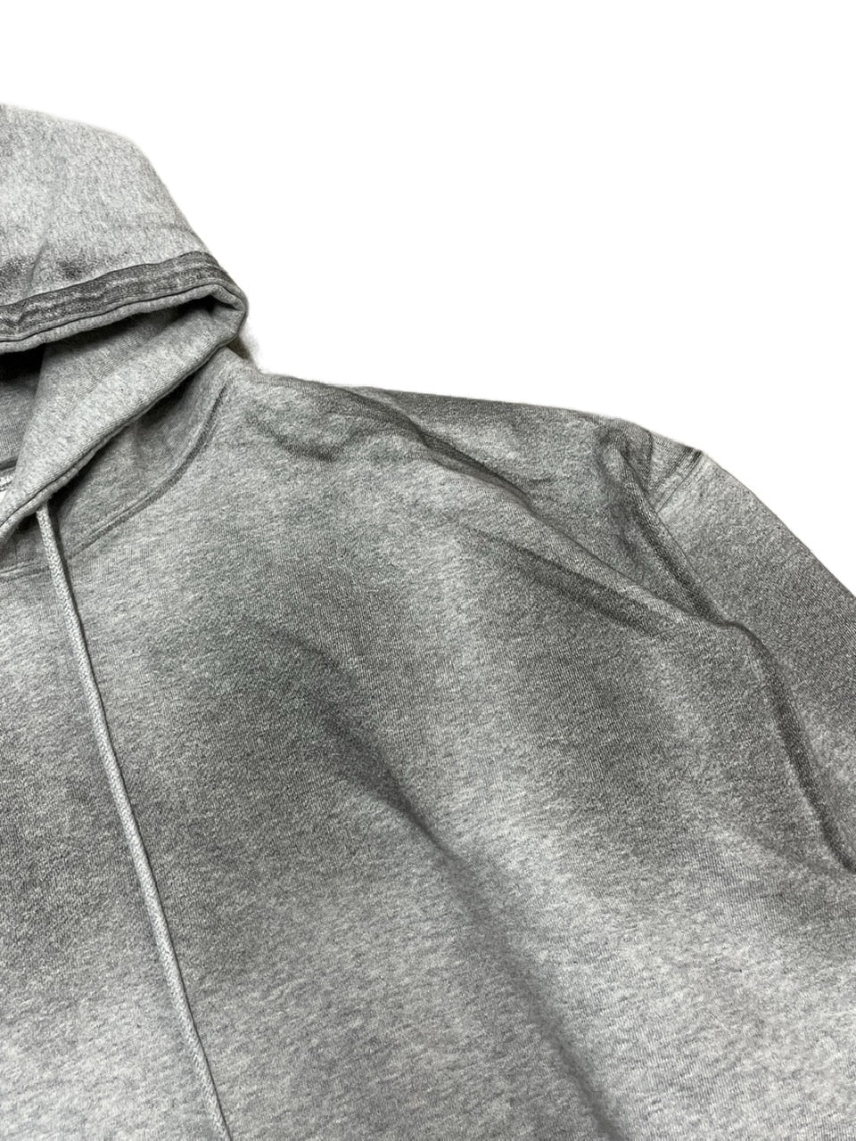 受注制【Never mind the XU】spray design hoodie (2color)