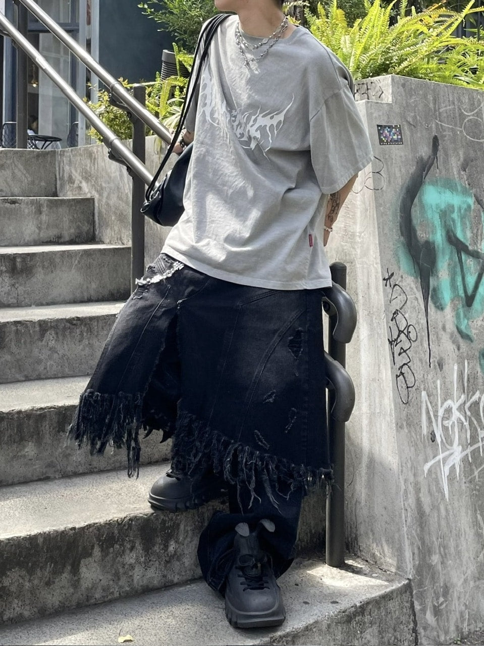 受注制【Never mind the XU】VENTIQUE tee (2color) / 【ネバーマインドザエックスユー】プリント半袖Tシャツ