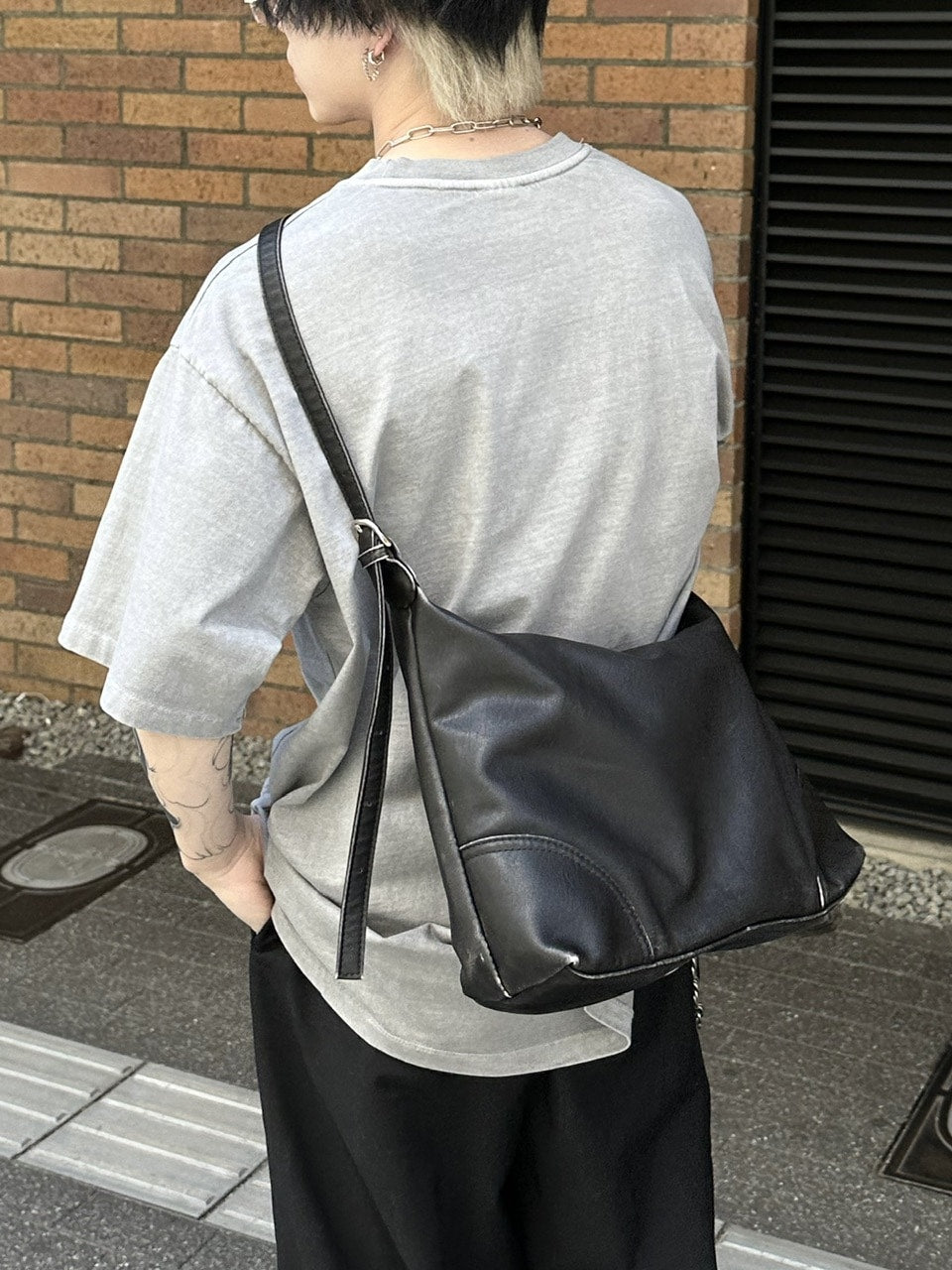 大阪店WEB限定受注制【Chikashitsu +】vintage leather cross bag