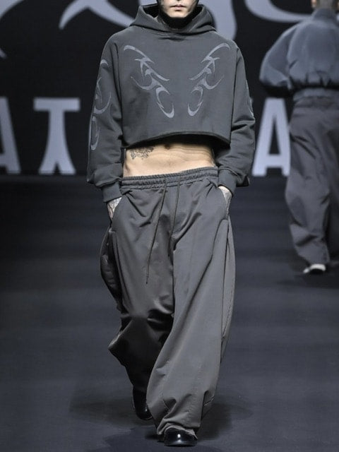 【AJOBYAJO】Tribal AJO Applique Cropped Hoodie