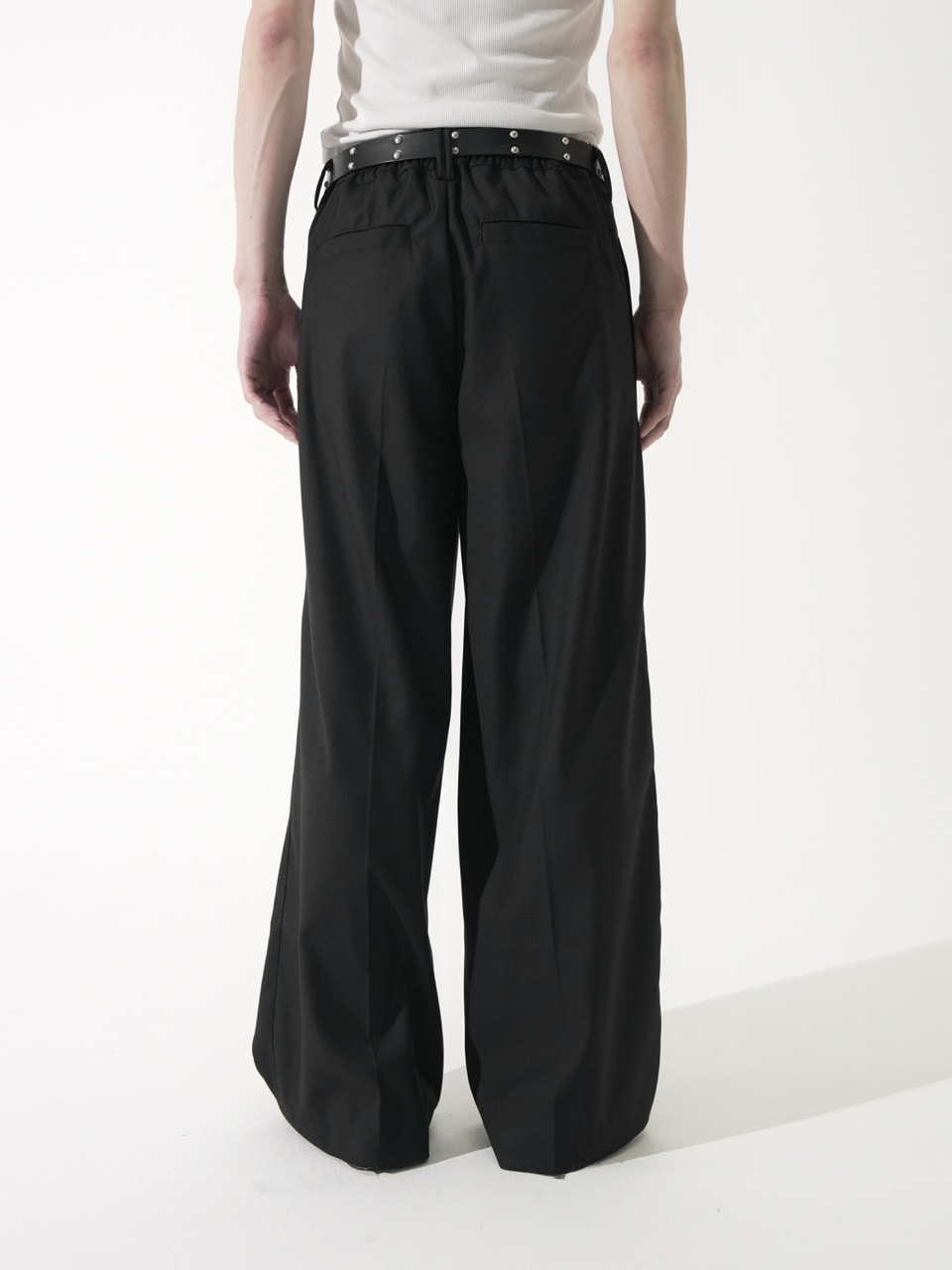 【CS】cross tuck drape slacks (black)