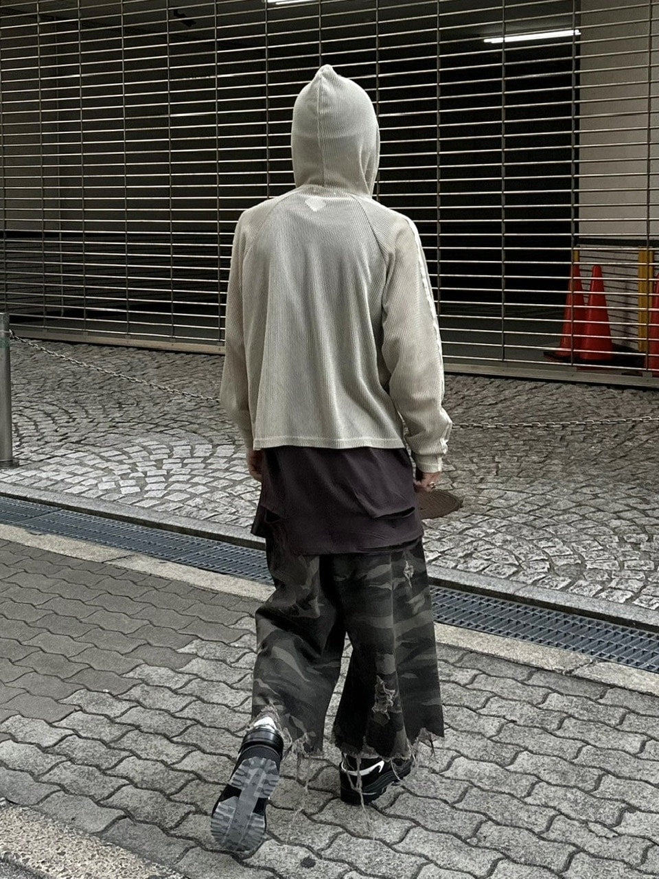 受注制【Never mind the XU】pigment track mesh zip hoodie (2color)