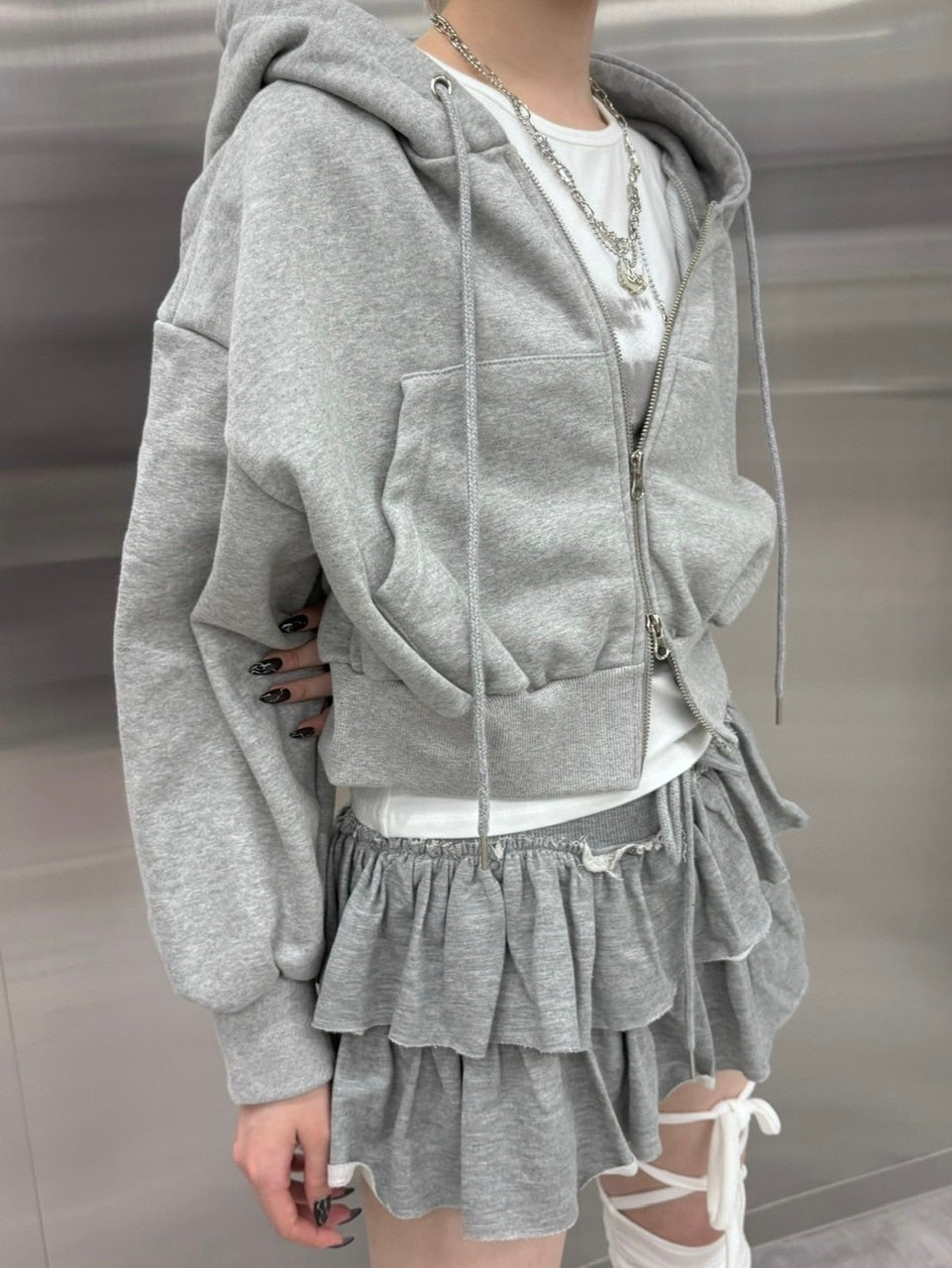 受注制【nmtc +】crop zip up hoodie (3color)