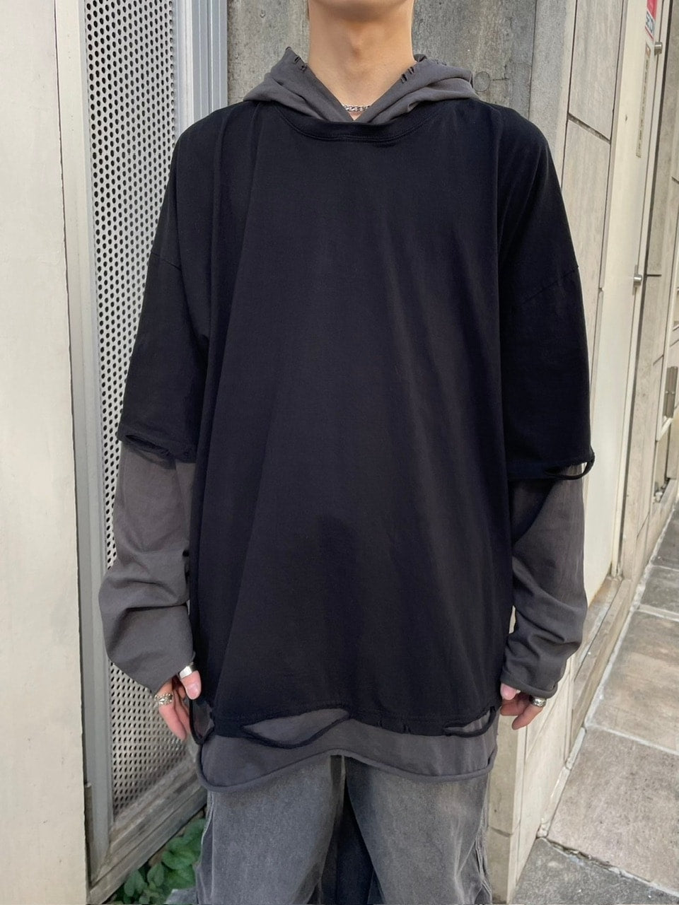受注制【nmtc +】bi color layered hood long sleeve tee (2color)