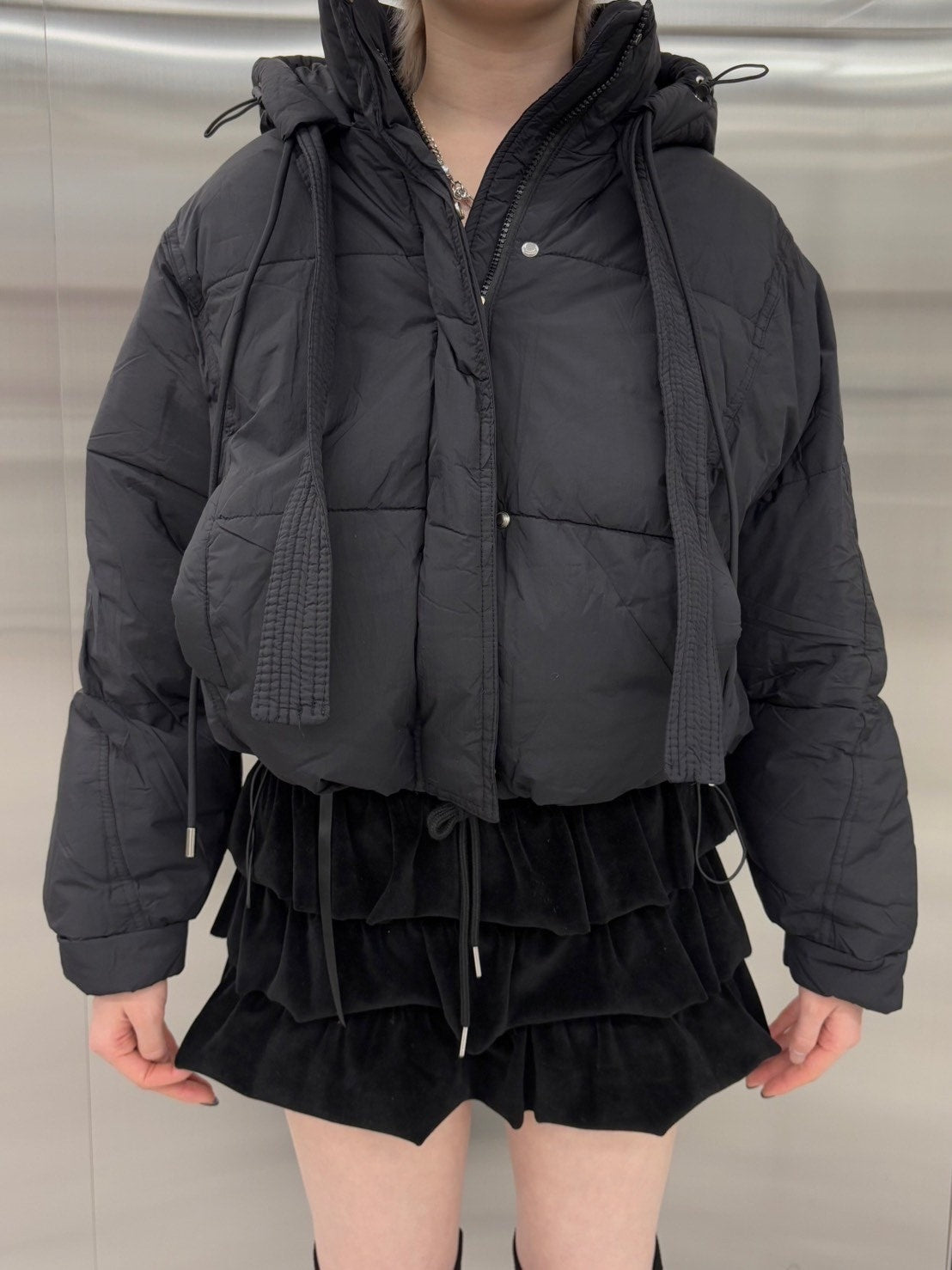 受注制【nmtc +】strap padding hood jacket (2color) / 【エヌエムティーシープラス】ストラップパディングフード長袖ダウンジャケット