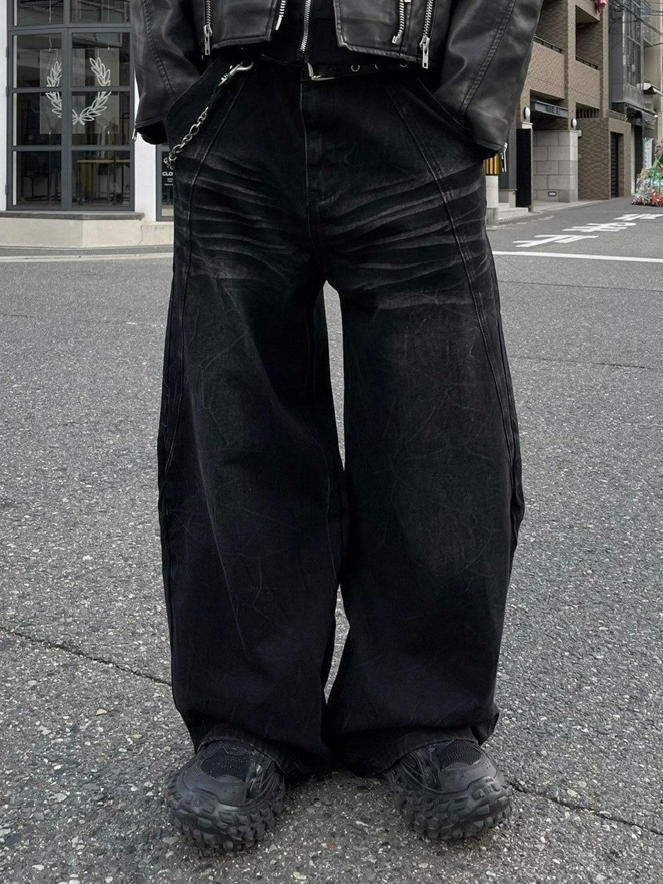 受注制【Chikashitsu +】curve stitch wide denim pants – PRESSING