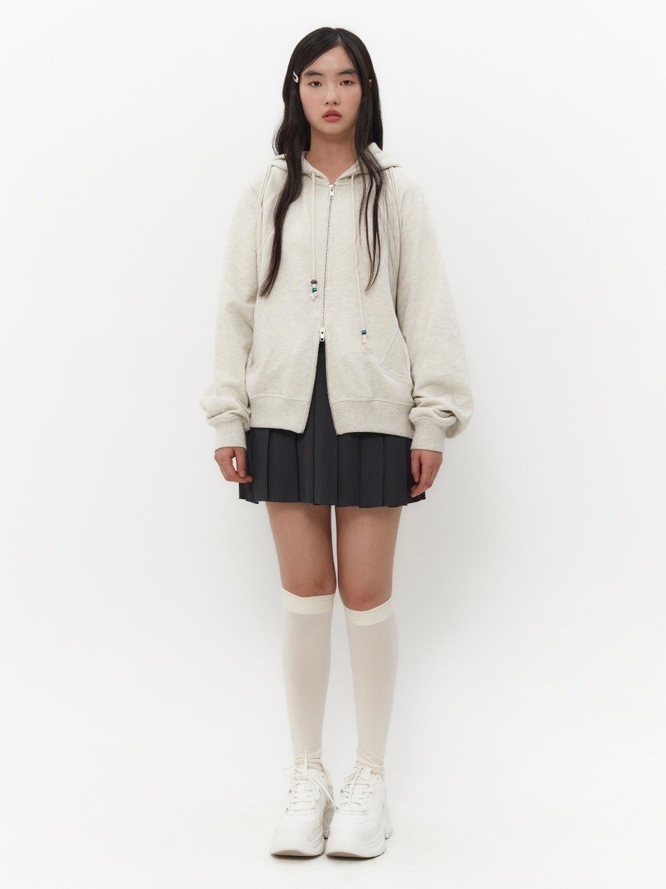 【TUOMIO】STRING CHARM HOOD ZIP-UP