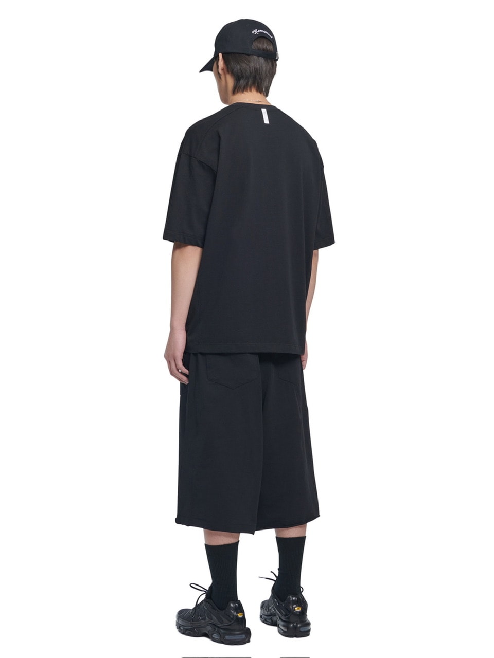 【NOMANUAL】MOLTING BERMUDA SWEATPANTS