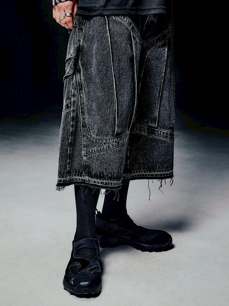 【NOMANUAL】SHIELD DENIM BERMUDA PANTS