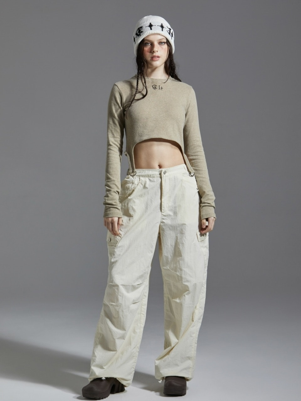 【GATELESS】DOUBLE RING CROPPED T-SHIRT