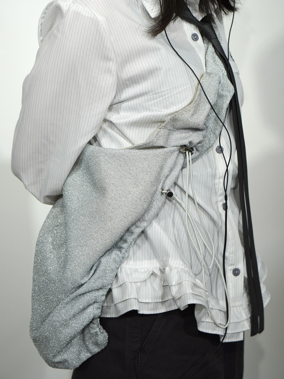 国際配送【Nerd out XU】Shiny drawcode tote bag (2color) / 【ナードアウトエックスユー】シャイニードローコードトートバッグ