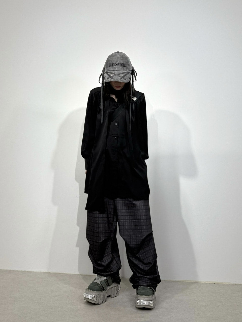 国際配送【Nerd out XU】check tuck wide pants