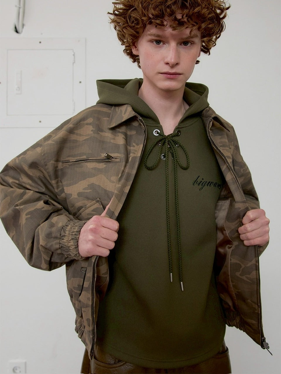 【ESC STUDIO】eyelet waffle hoodie