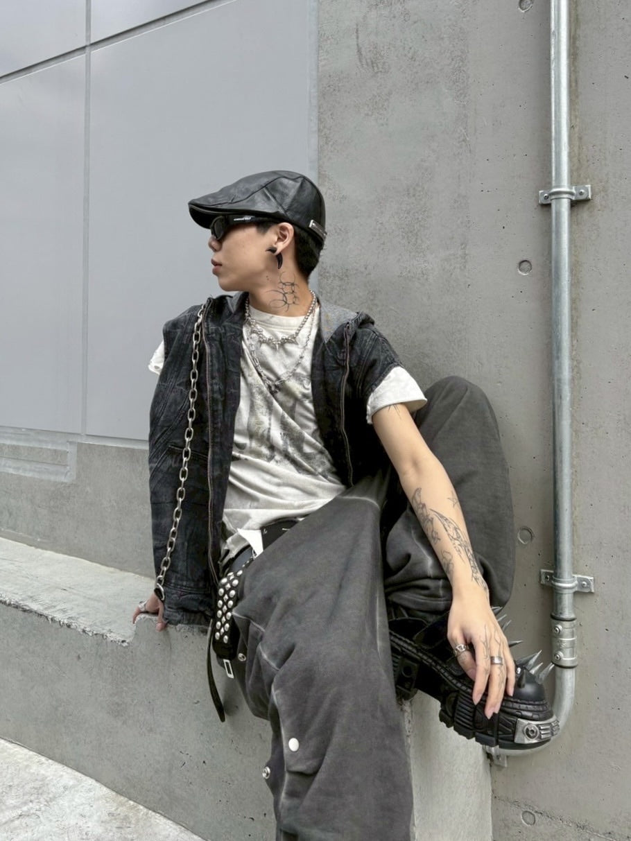 受注制【Never mind the XU】denim hood vest