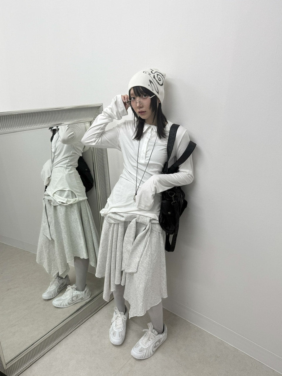 国際配送【Nerd out XU】design slim hooded long sleeve