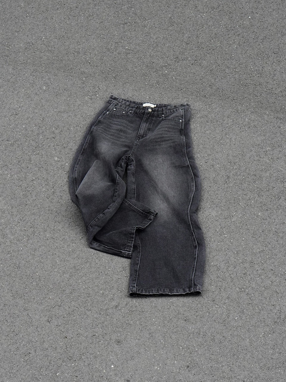【Chikashitsu +】side wave design denim pants (BLACK)