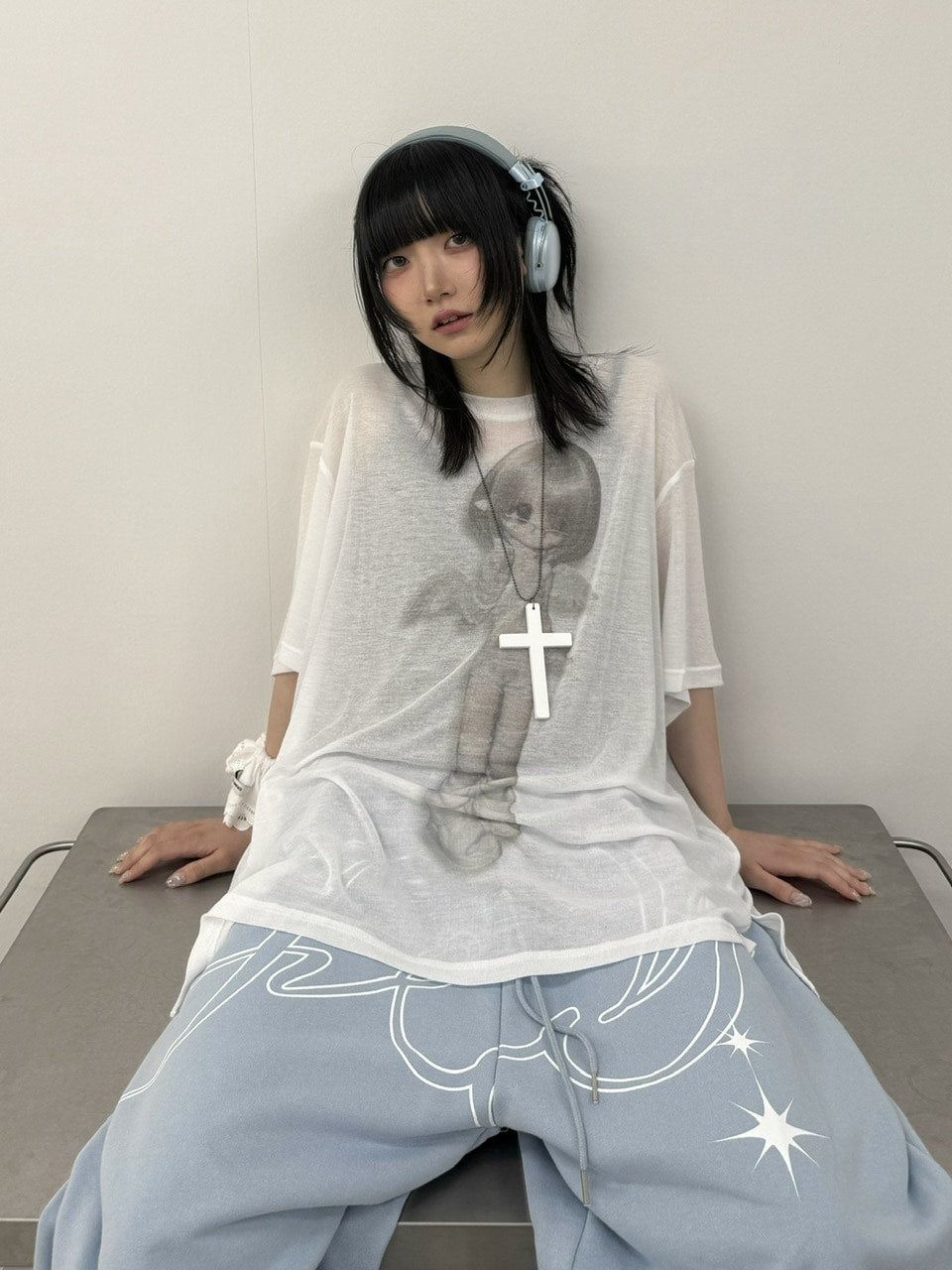 国際配送【Nerd out XU】Girl is angel see-through tee (2color)