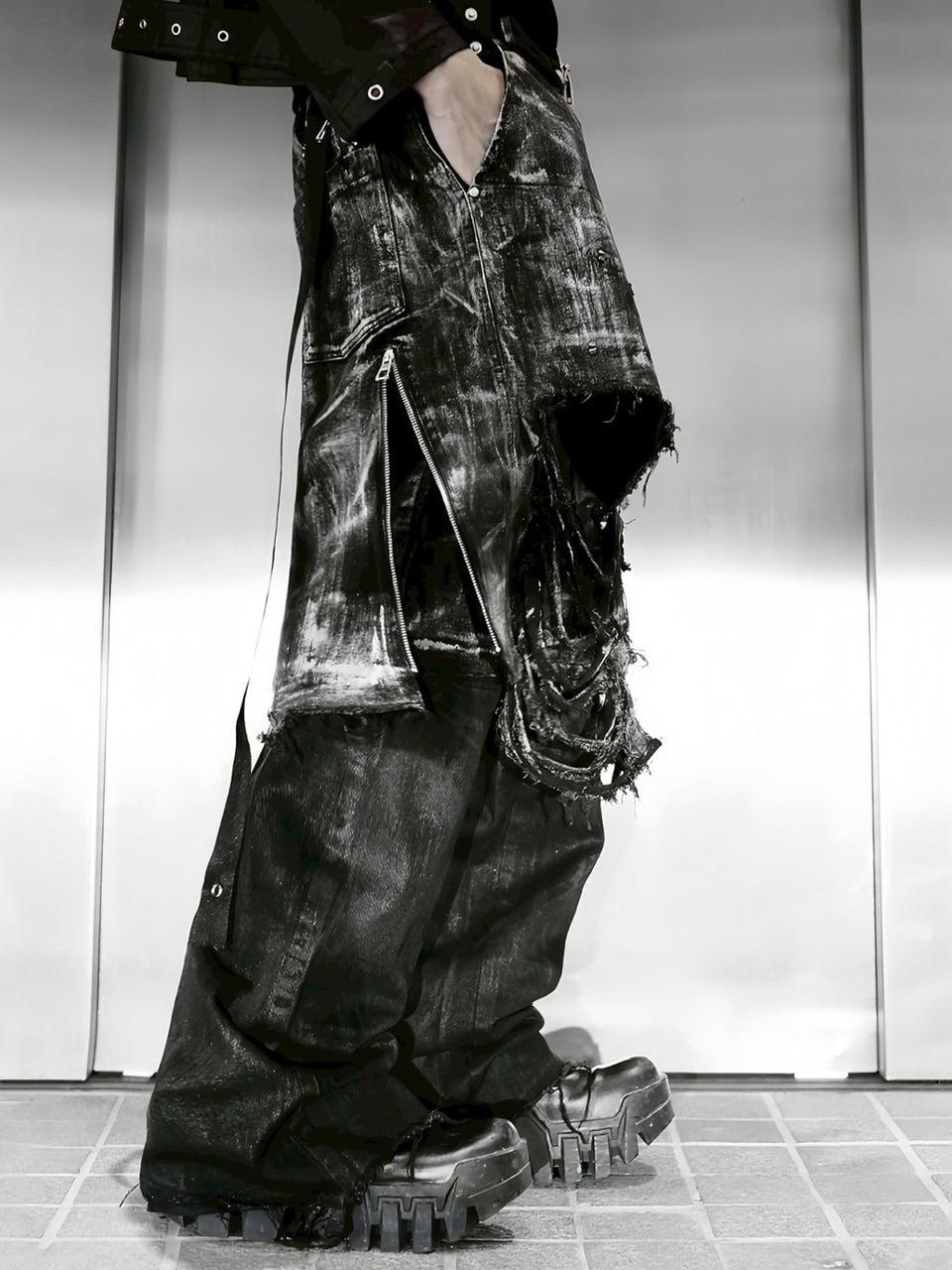 1/2 20:00再販【RICH】Smoke Denim Layered Jeans / 【リッチ】ダメージレイヤードデニムパンツ