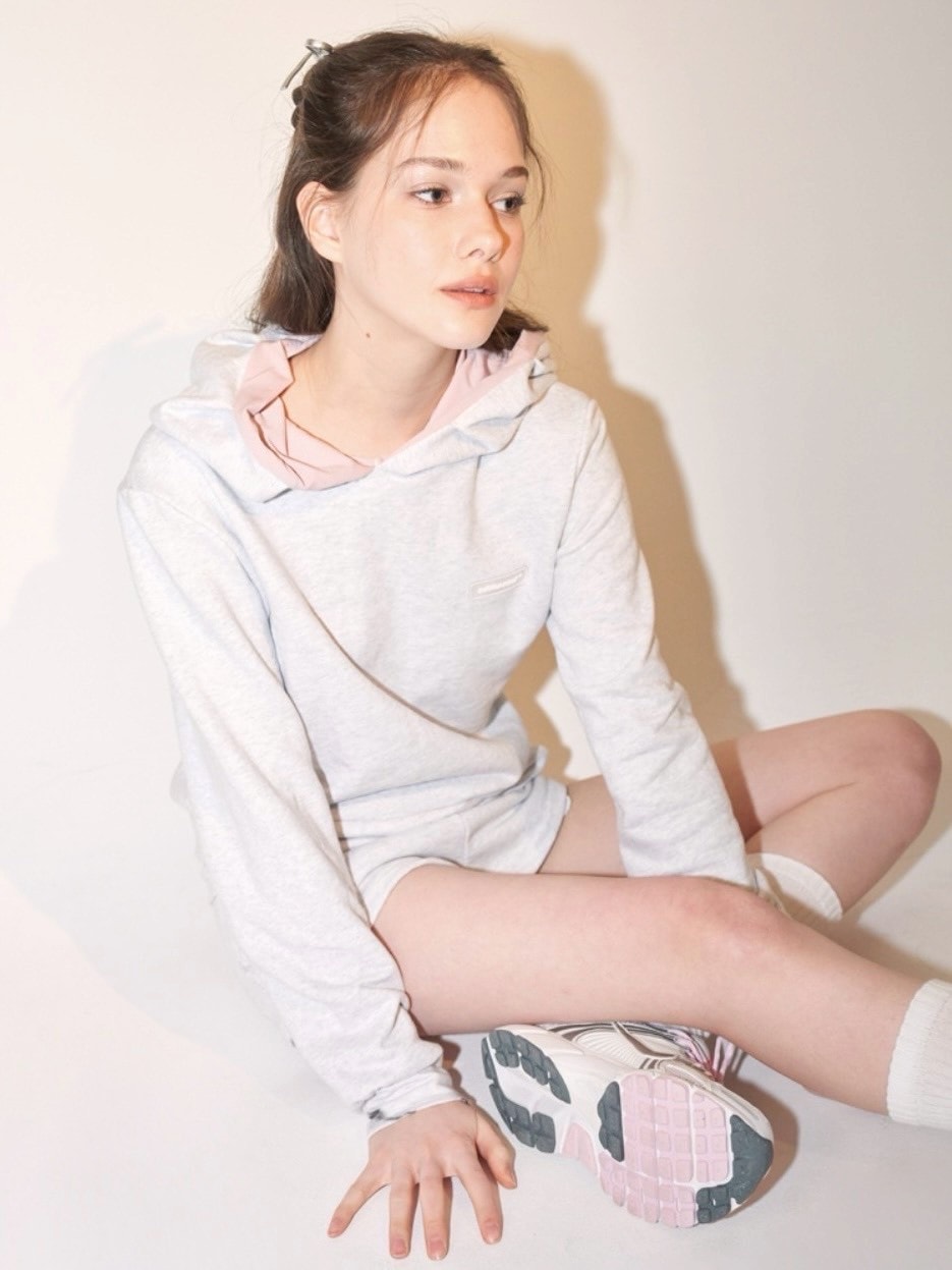 【ODDONEOUT】TUCK HOODIE / 【オッドワンアウト】タックフード長袖パーカー