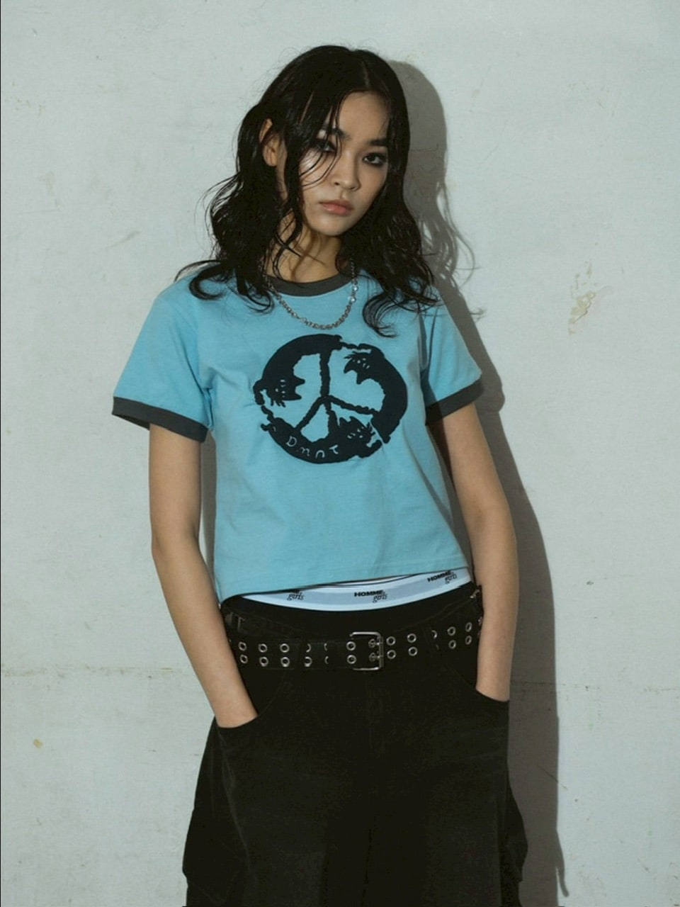 【DOMINANT】Purrfect Peace Ringer Crop T-Shirt