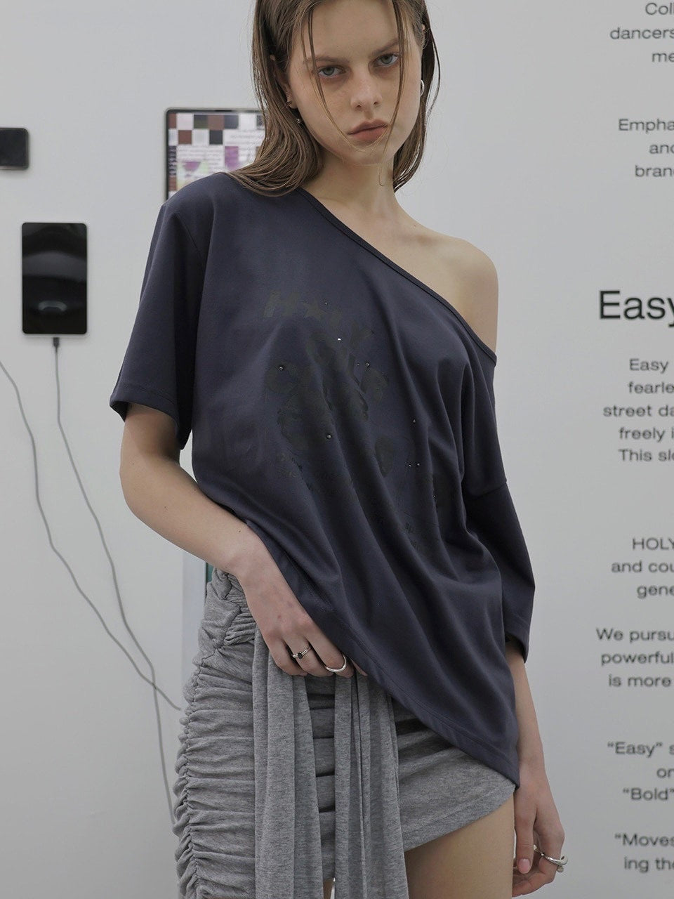 【HOLY NUMBER 7】OFF-SHOULDER HOLY GIRL CLUB GRAPHICS SHORT-SLEEVED T-SHIRT/ 【ホーリーナンバーセブン】オフショルダープリント半袖Tシャツ