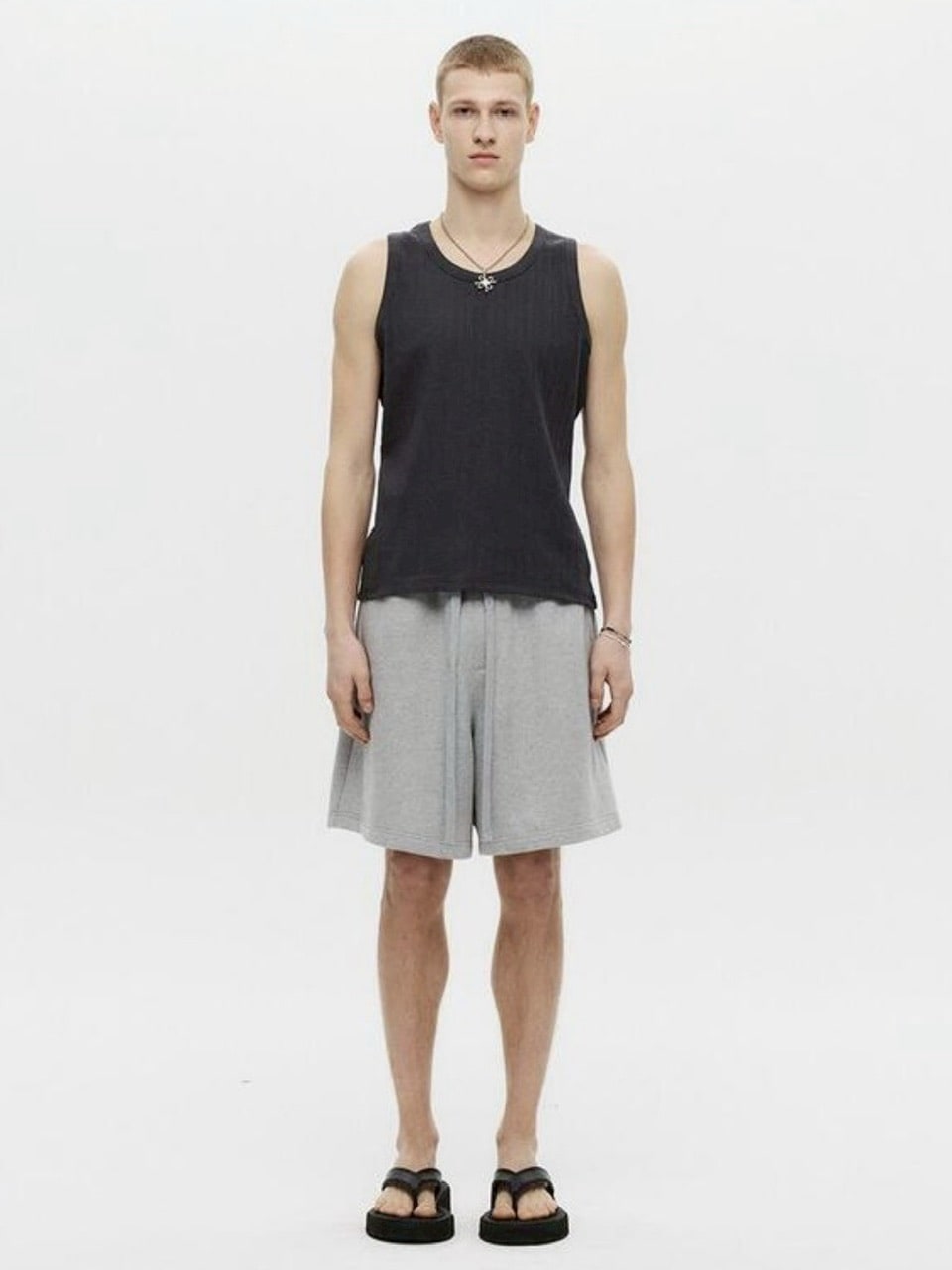 【DNSR】Basic Sleeveless Tee
