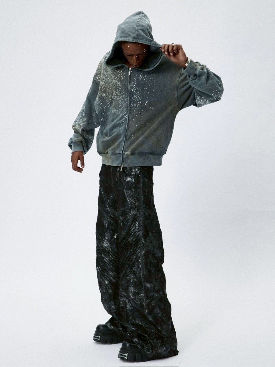 【DND4DES】DIAMOND DISTRESSED ZIP-UP HOODIE