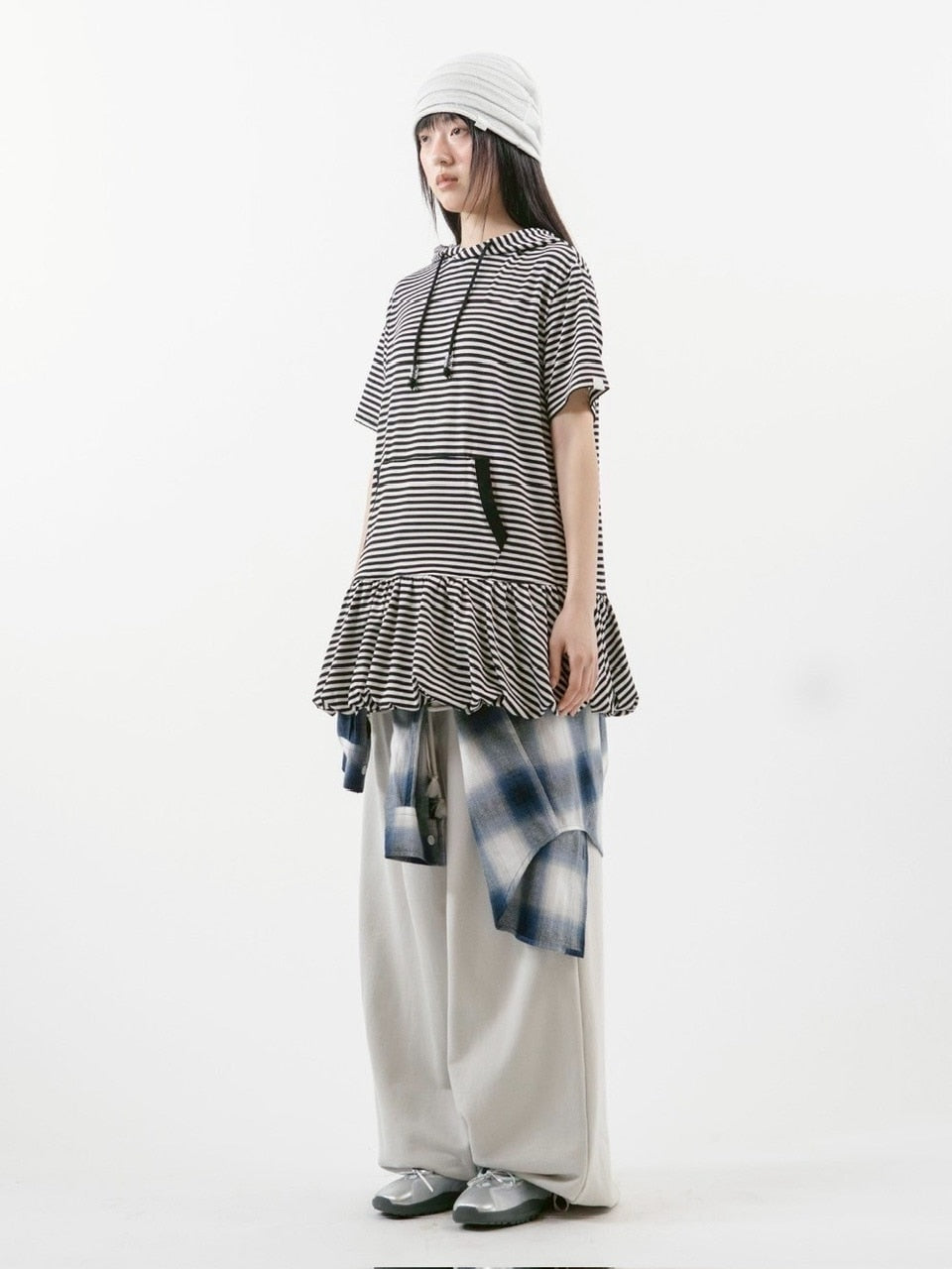 【TUOMIO】STRIPE BALLOON HOOD DRESS / 【トゥオミオ】ストライプバルーンフードワンピース