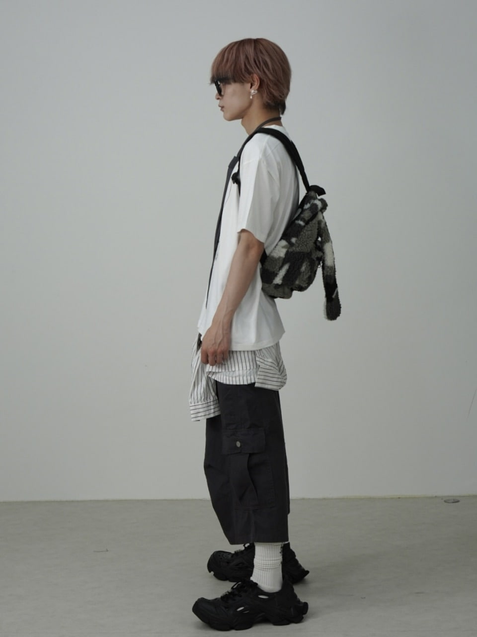 国際配送【Nerd out XU】sketch pattern tee