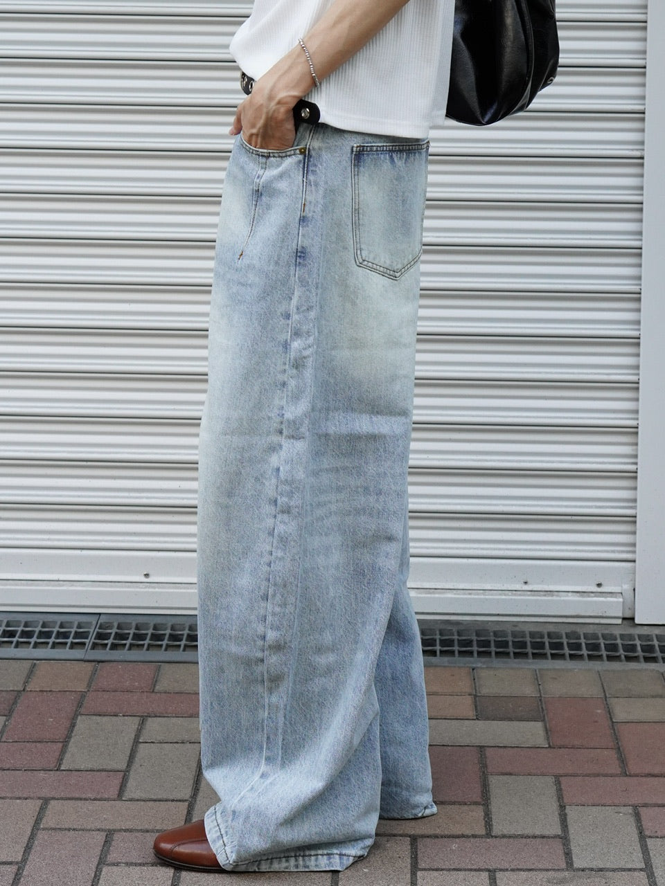 東京店WEB限定受注制【Chikashitsu +】barrel leg jeans