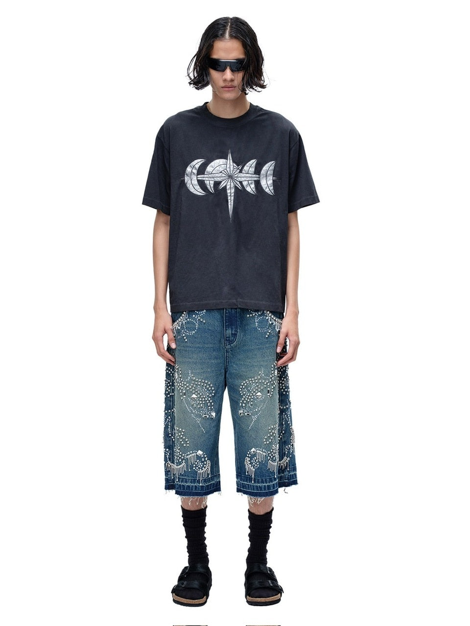 【The Boy Has No Patience】LUMINOUS NIGHT LEATHER PATCH TEE / 【ザボーイハズノーペーシェンス】レザーパッチロゴ半袖Tシャツ