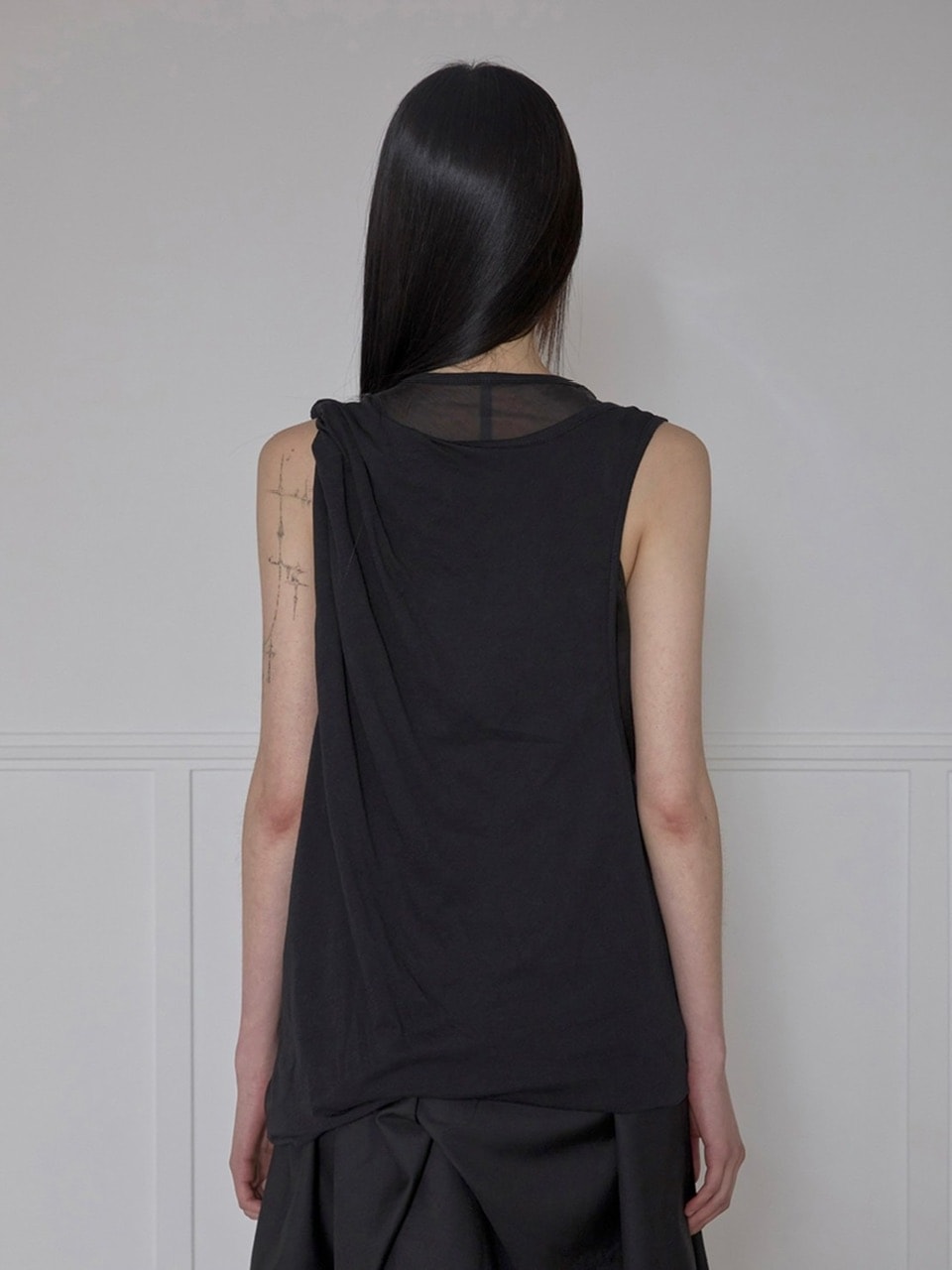 【FLAREUP】Asymmetrical Layered Sleeveless