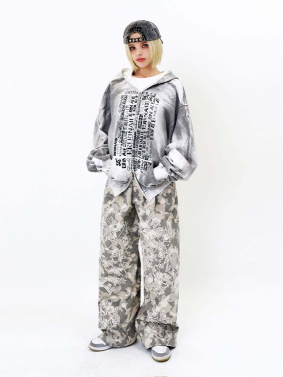 【E RIN AI E】MULTIVERSE LOGO RADIANT HOODIE