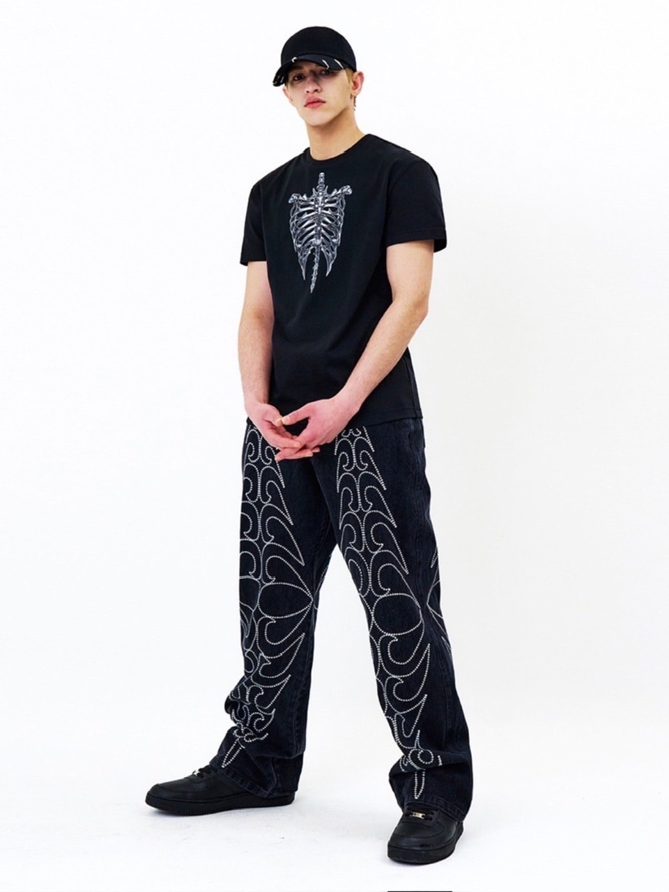 【E RIN AI E】SKELETON SHORT SLEEVE TEE