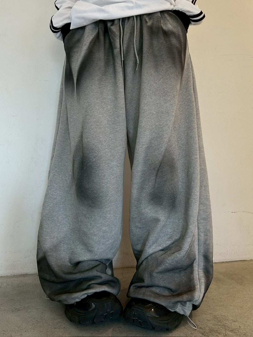 受注制【LUV CODE】spray sweat pants (3color)