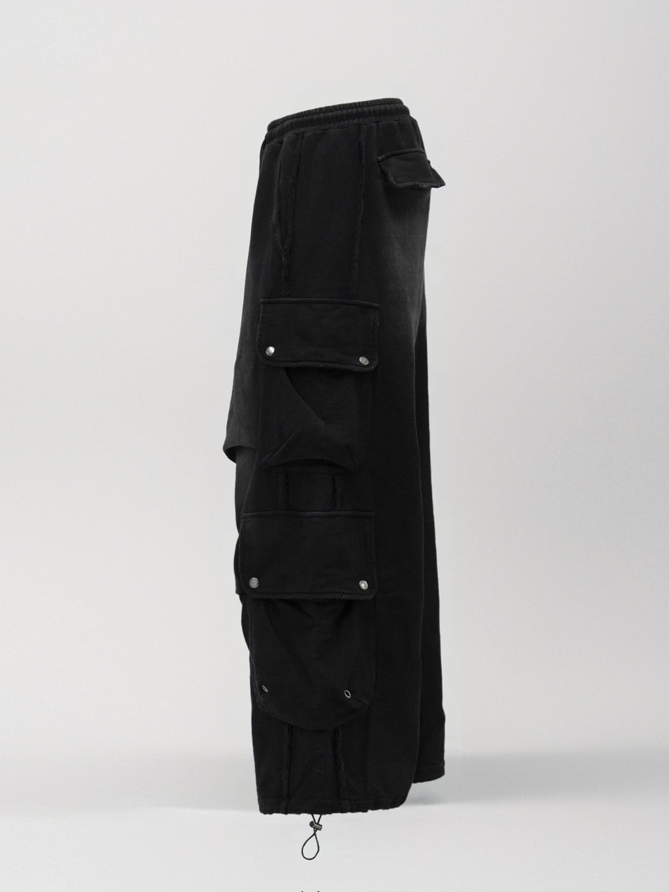 【CHIKASHITSU PLUS HIGH】4 pocket dirty wash sweat cargo pants (wash black) / 【チカシツプラスハイ】マルチポケットダーティーウォッシュスウェットカーゴパンツ