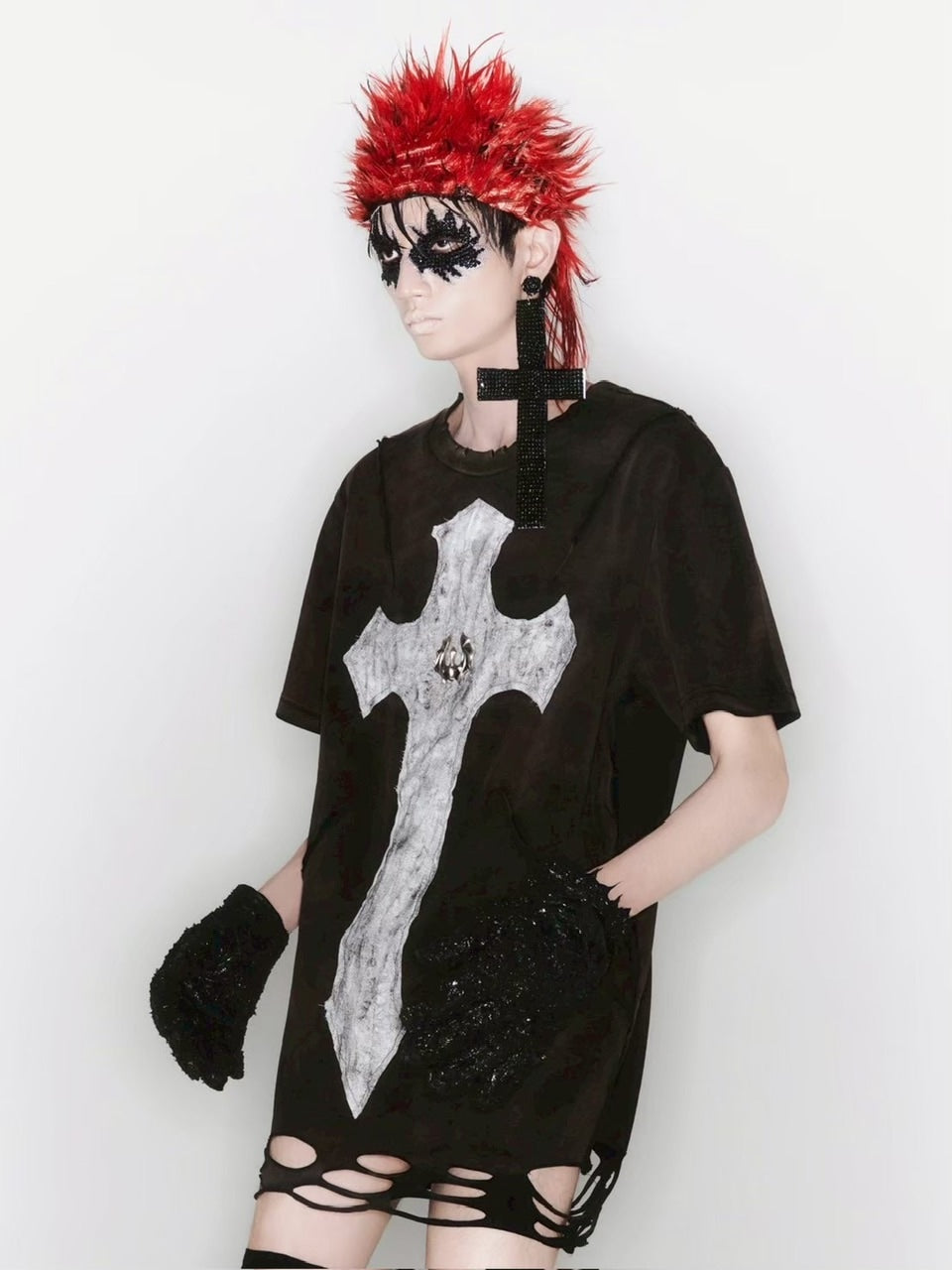 【UNIZ】Cross Knight T-Shirt / 【ユニズ】オーバーサイズクロスダメージ半袖Tシャツ