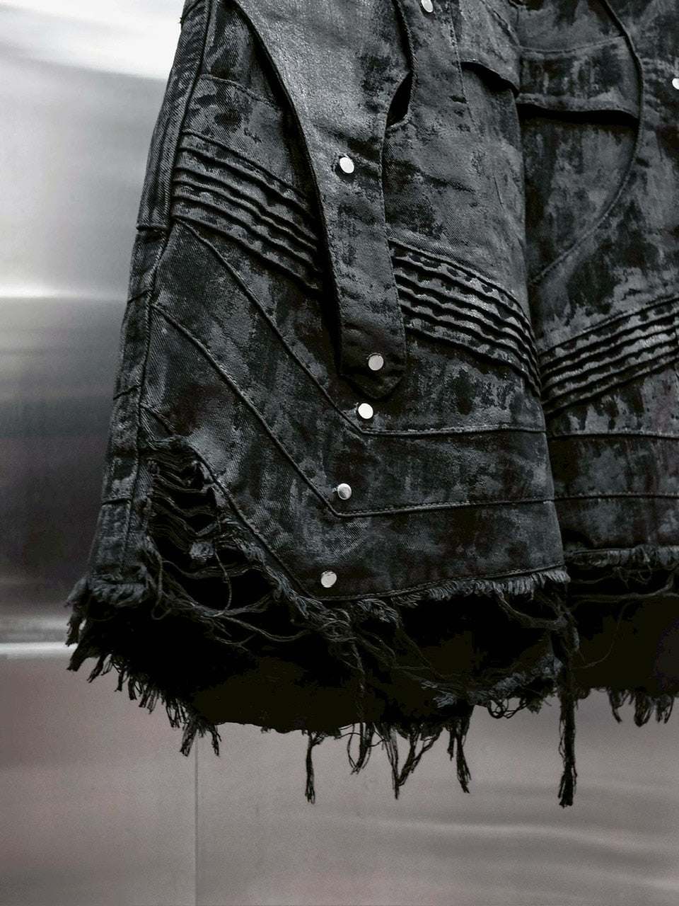 1/2 20:00再販【RICH】Knight Wide Waxed Short Pants/ 【リッチ】デザインデニムダメージハーフパンツ