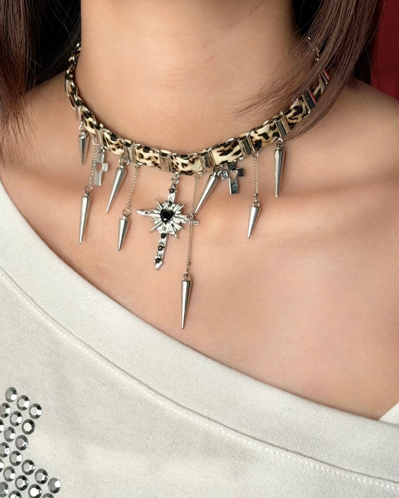 【Never mind the XU】leopard studs choker / 【ネバーマインドザエックスユー】レオパードスタッズチョーカー